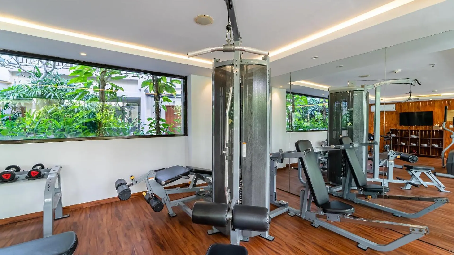 Cross Vibe Paasha Atelier Bali Kuta Hotel Kuta  Indonesia