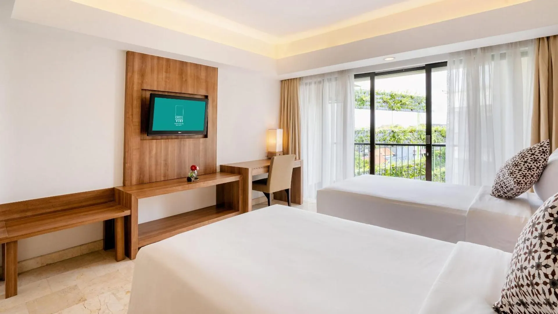 Cross Vibe Paasha Atelier Bali Kuta Hotel Kuta