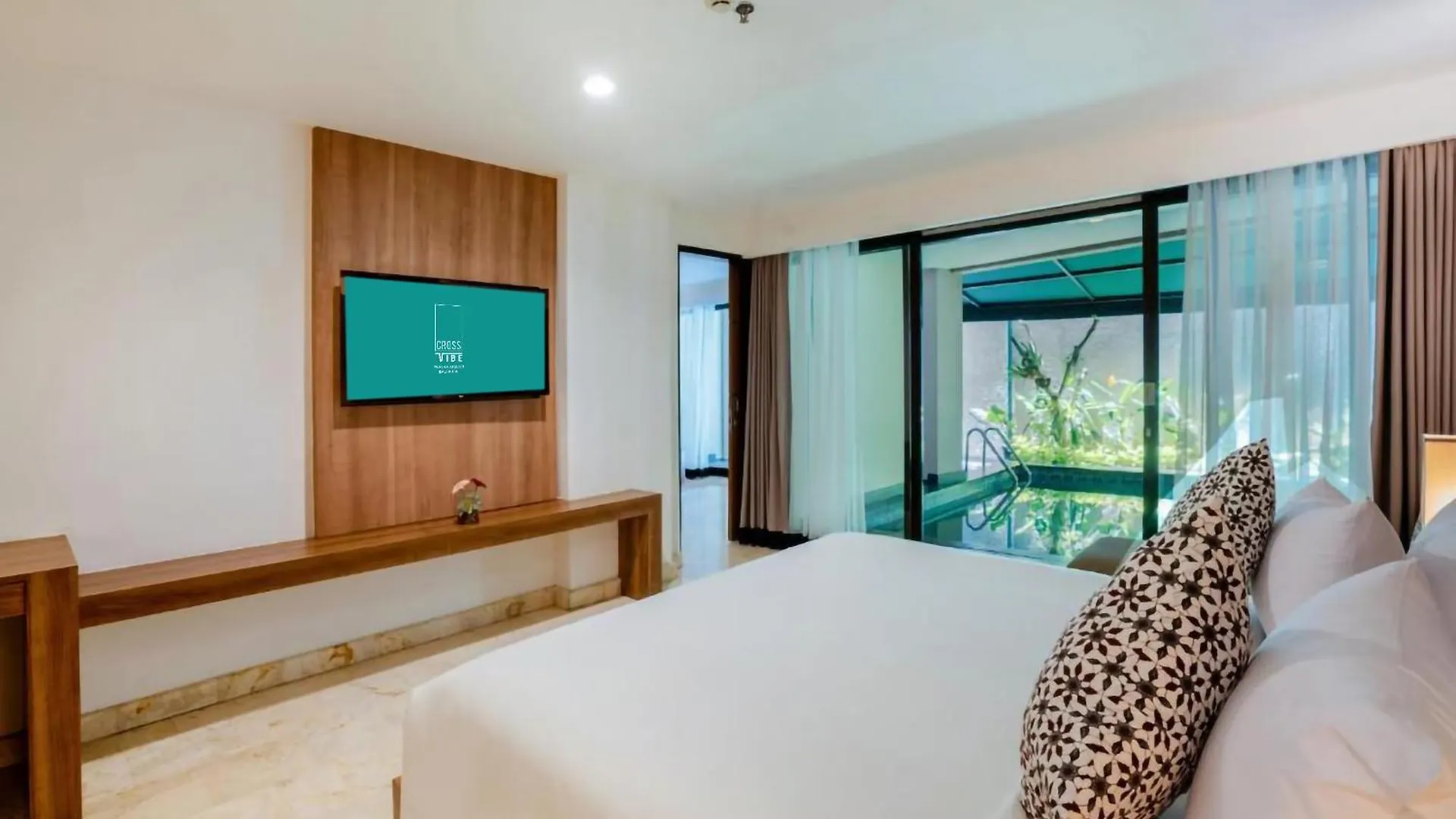 ****  Cross Vibe Paasha Atelier Bali Kuta Hotel Kuta  Indonesia